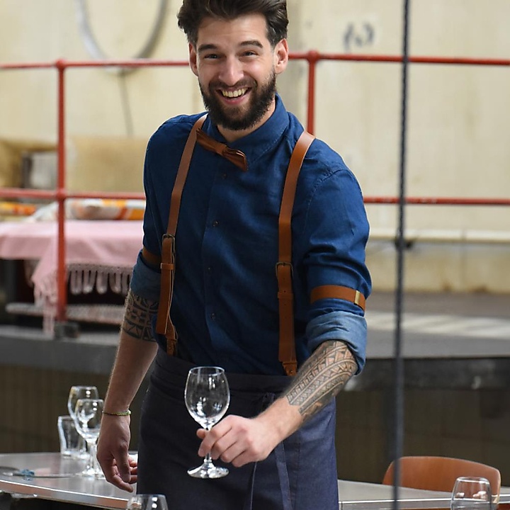 WORK mouwophouders cognac